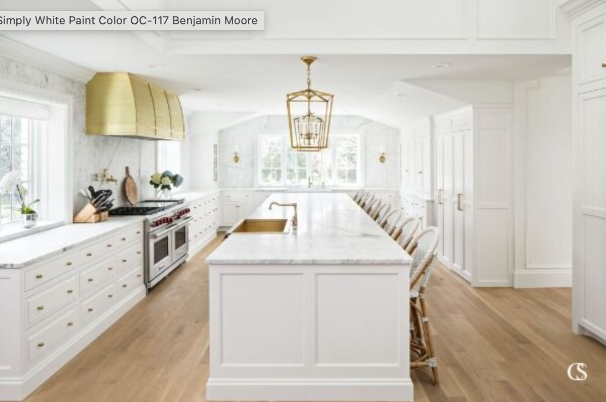 Benjamin Moore’s Simply White