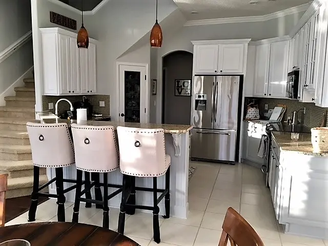 Lind Cabinet Painting